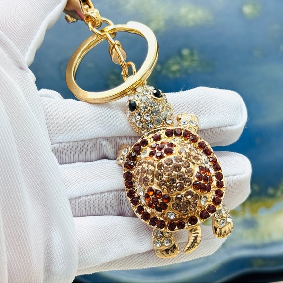 Turtle Keychain Rhinestone Sea Turtle Charm Bag Charm Keychain - Picture 6 of 7